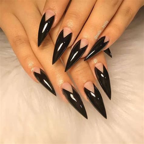 pointy fake nails